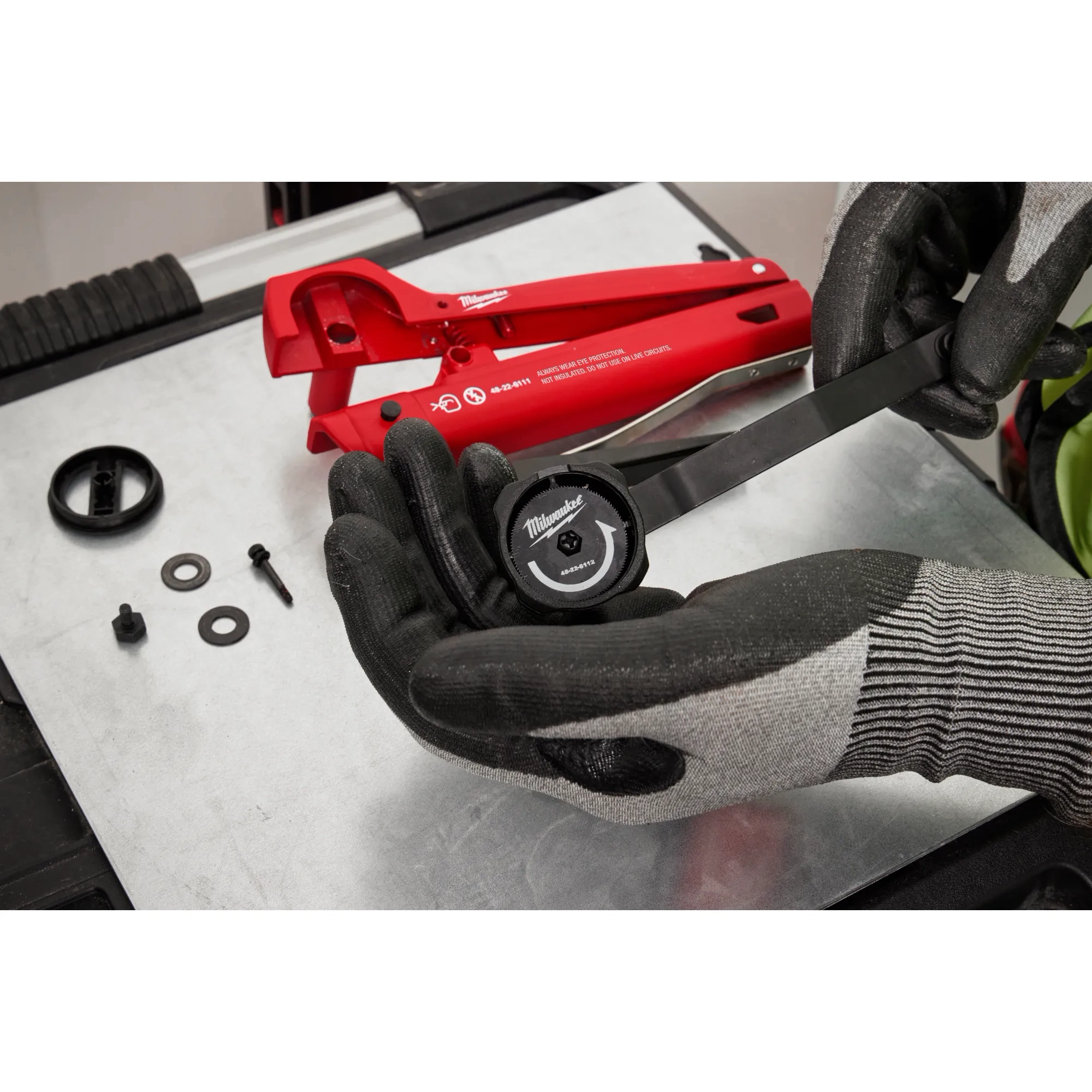 Image of the Milwaukee Armored Cable Cutter