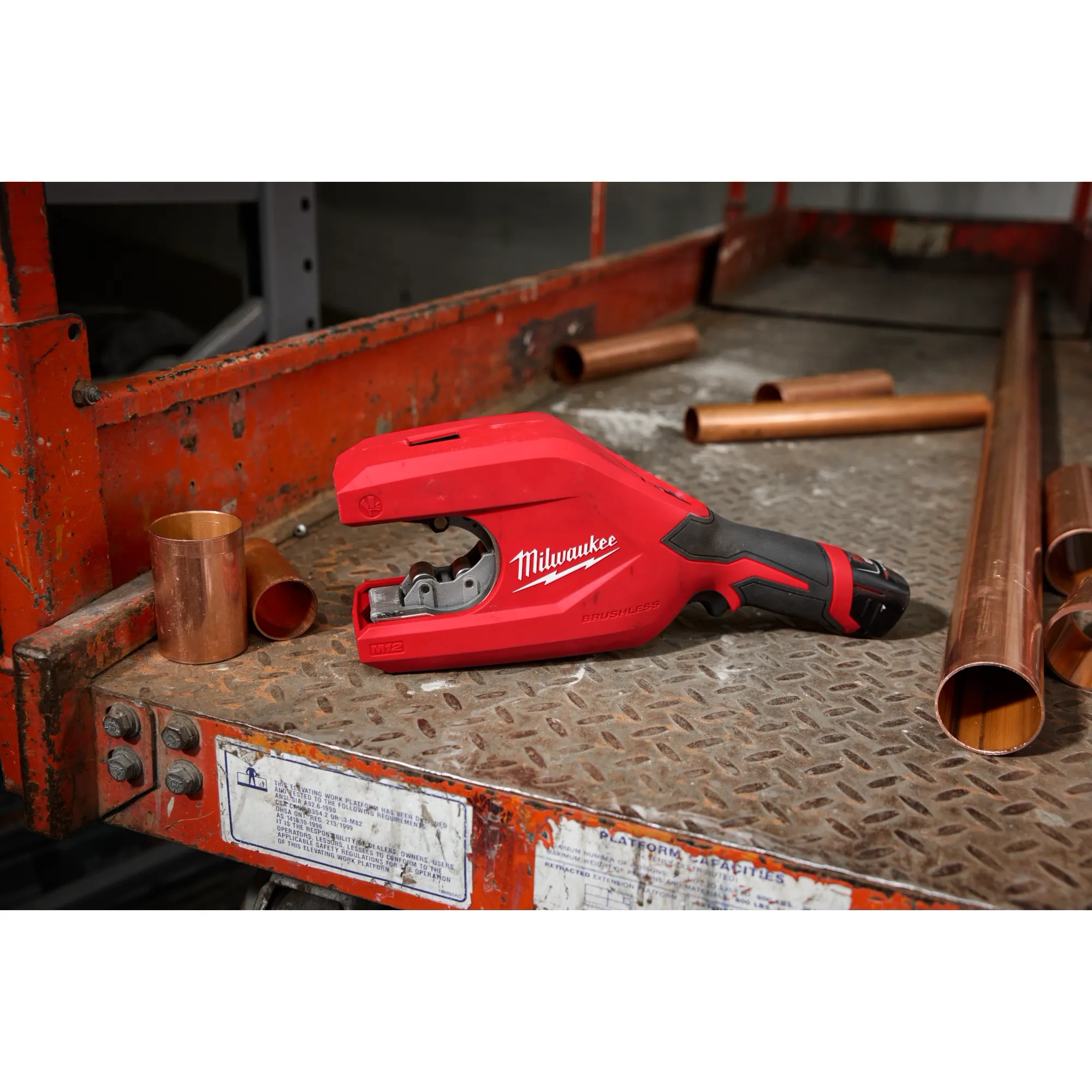 M12 Brushless 1 1 4 2 Copper Tubing Cutter Milwaukee Tool