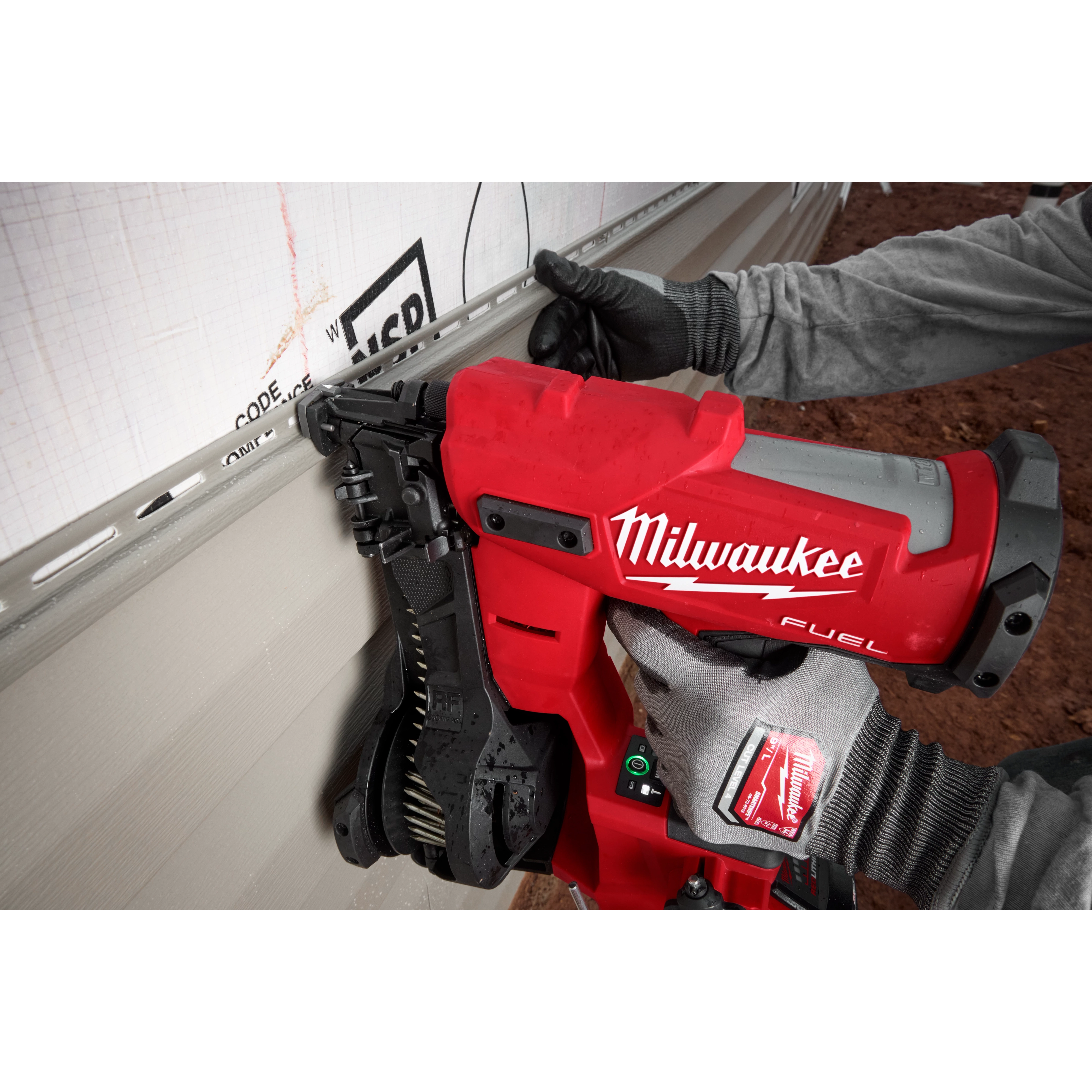 M18 FUEL™ Coil Roofing Nailer