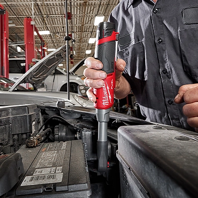 Milwaukee m12 2025 fuel extended ratchet