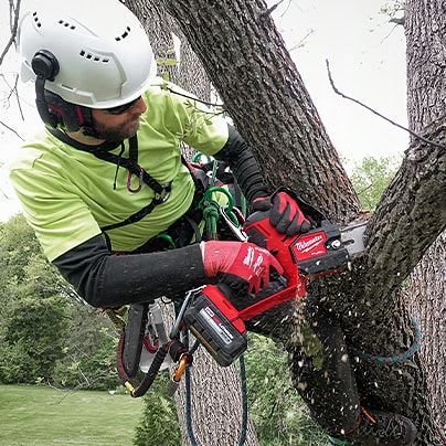 Battery operated pruning discount chainsaw