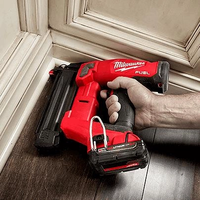 Nail gun on sale milwaukee m18